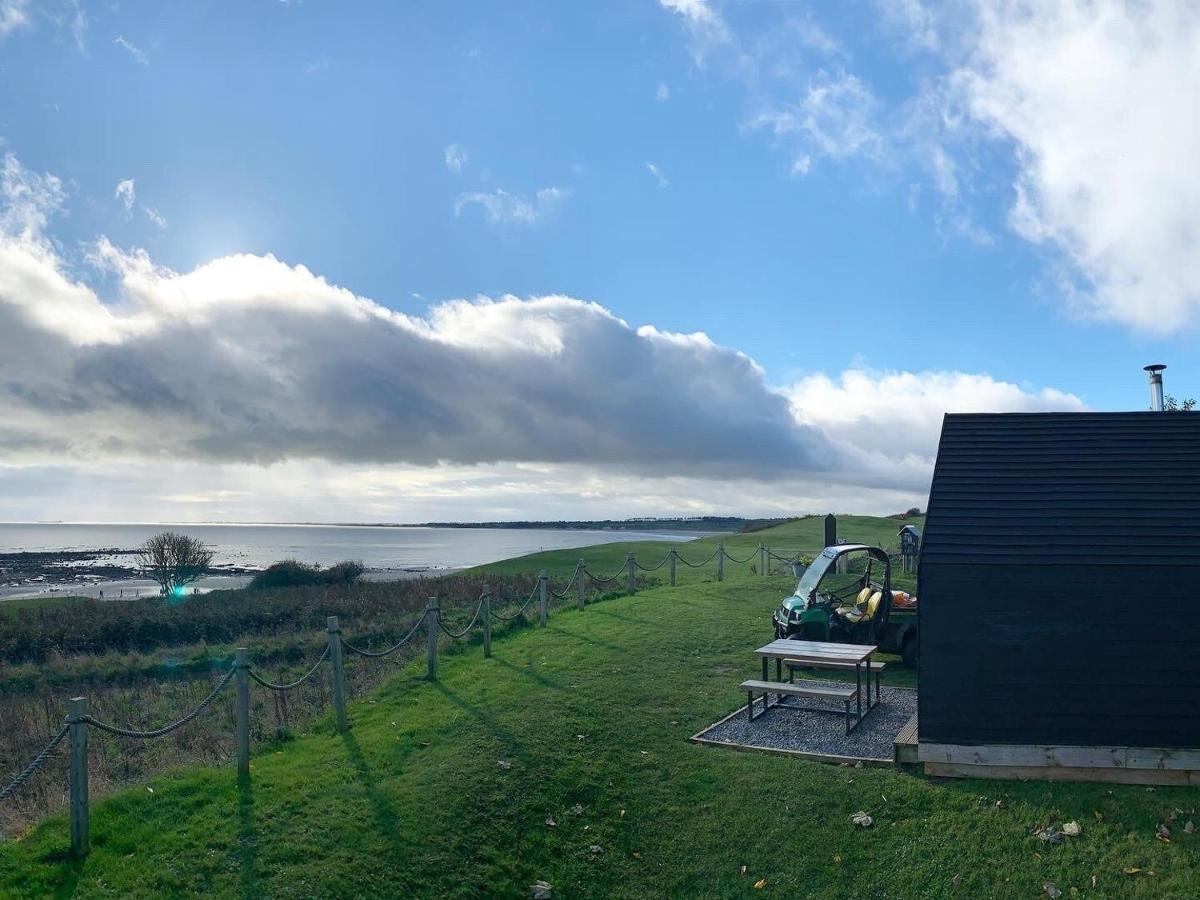 St Oswald Beach Hut 阿尔恩茅斯 外观 照片