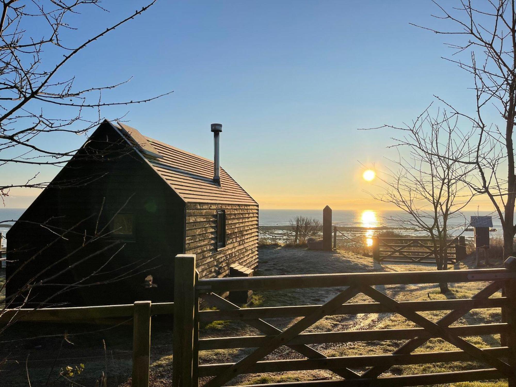 St Oswald Beach Hut 阿尔恩茅斯 外观 照片